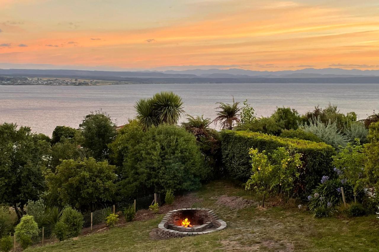 Apartamento Acacia Bay Lago Lago Taupo Exterior foto